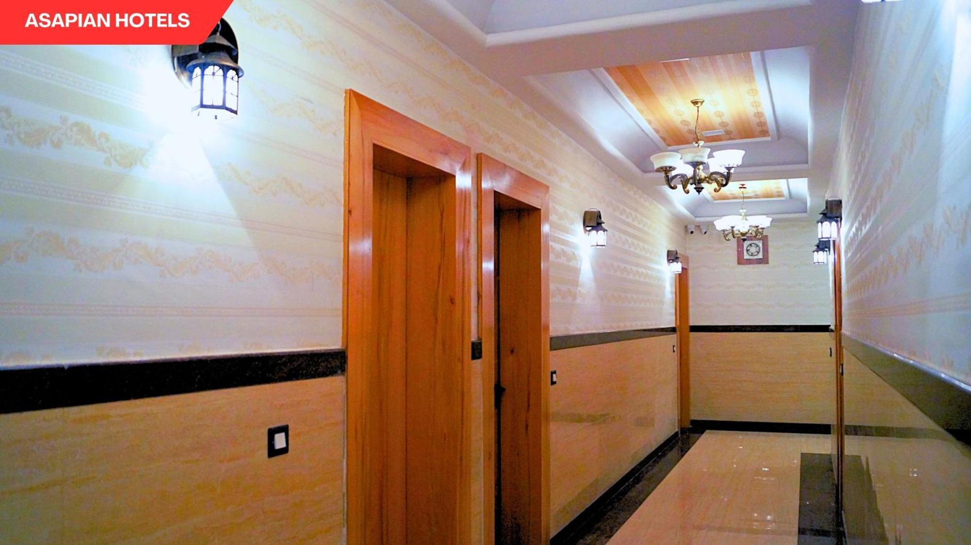 Shreeji Palace By Asapin Hotels Lakāwās Eksteriør billede